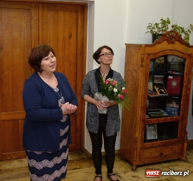 Zdjęcie w galerii na portalu naszraciborz.pl: WEHIKUŁ DLA WYOBRAŹNI - malarstwo Jana Cybisa w raciborskim Muzeum  wiadomości z regionu