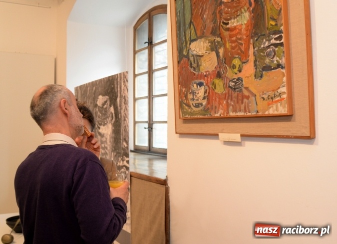 Zdjęcie w galerii na portalu naszraciborz.pl: WEHIKUŁ DLA WYOBRAŹNI - malarstwo Jana Cybisa w raciborskim Muzeum  wiadomości z regionu