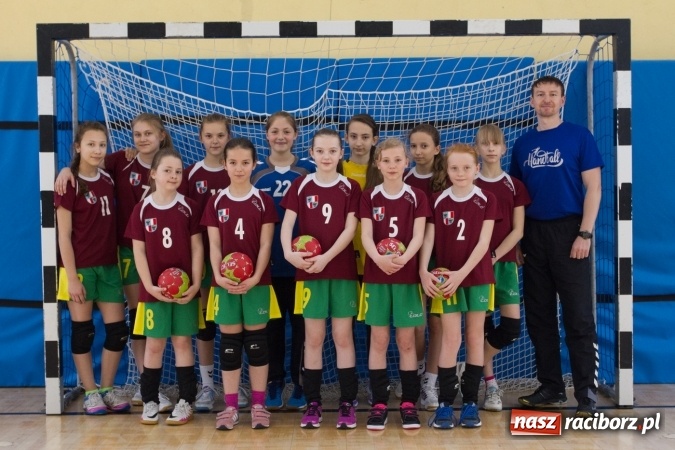Zdjęcie w galerii na portalu naszraciborz.pl: V Turniej Piłki Ręcznej Dziewcząt Młodszych w Pietrowicach Wielkich  wiadomości z regionu