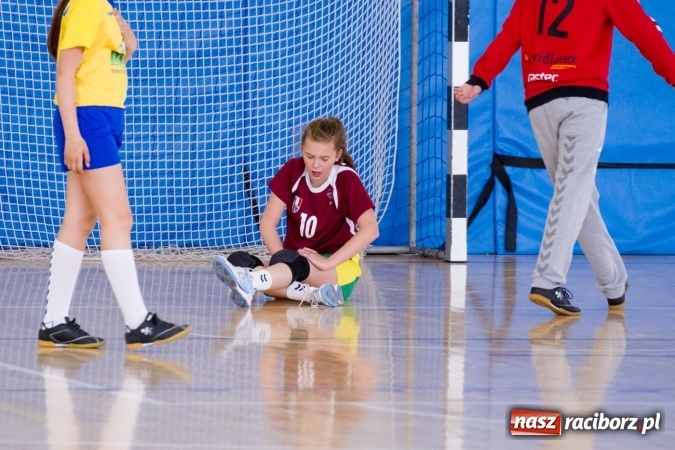 Zdjęcie w galerii na portalu naszraciborz.pl: V Turniej Piłki Ręcznej Dziewcząt Młodszych w Pietrowicach Wielkich  wiadomości z regionu