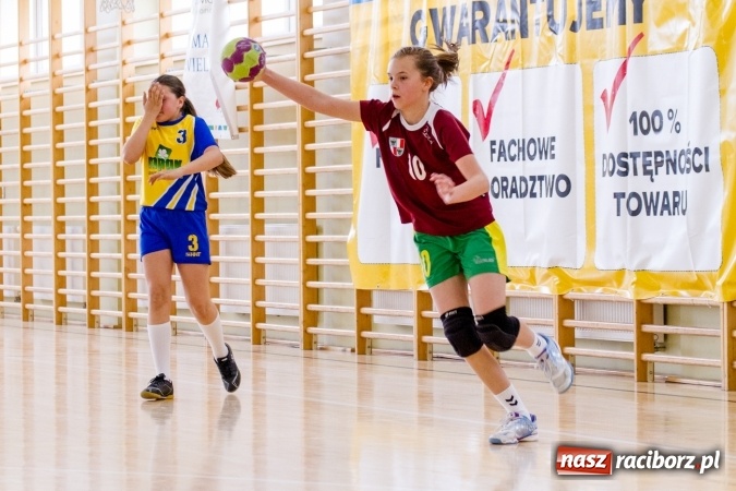 Zdjęcie w galerii na portalu naszraciborz.pl: V Turniej Piłki Ręcznej Dziewcząt Młodszych w Pietrowicach Wielkich  wiadomości z regionu