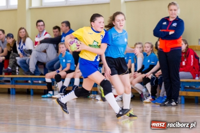 Zdjęcie w galerii na portalu naszraciborz.pl: V Turniej Piłki Ręcznej Dziewcząt Młodszych w Pietrowicach Wielkich  wiadomości z regionu