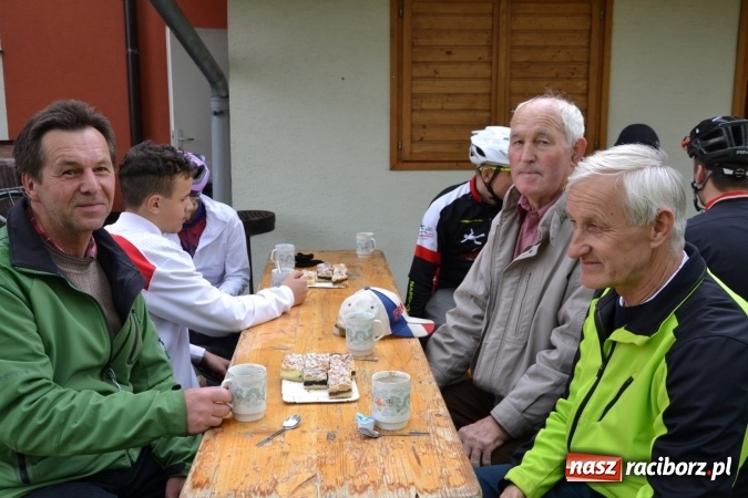 Zdjęcie w galerii na portalu naszraciborz.pl: Rajd Rowerowy Partnerskich Gmin połączony z otwarciem sezonu rowerowego gminy Krzyżanowice wiadomości z regionu