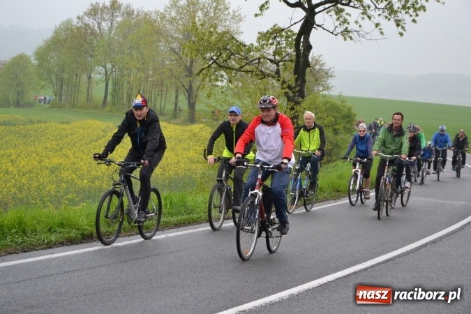 Zdjęcie w galerii na portalu naszraciborz.pl: Rajd Rowerowy Partnerskich Gmin połączony z otwarciem sezonu rowerowego gminy Krzyżanowice wiadomości z regionu