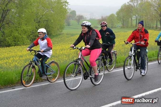 Zdjęcie w galerii na portalu naszraciborz.pl: Rajd Rowerowy Partnerskich Gmin połączony z otwarciem sezonu rowerowego gminy Krzyżanowice wiadomości z regionu