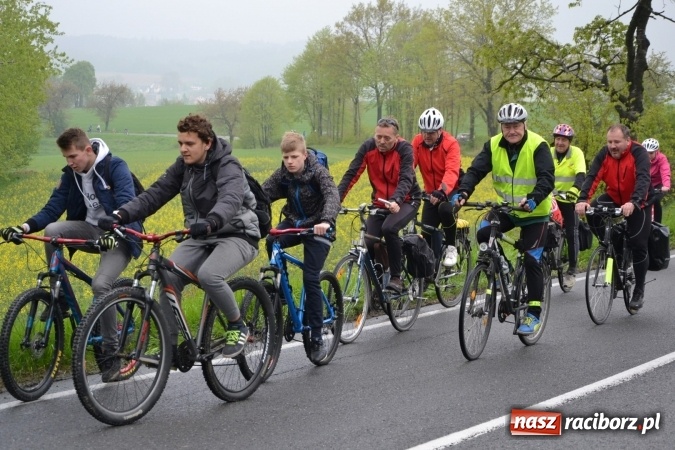 Zdjęcie w galerii na portalu naszraciborz.pl: Rajd Rowerowy Partnerskich Gmin połączony z otwarciem sezonu rowerowego gminy Krzyżanowice wiadomości z regionu