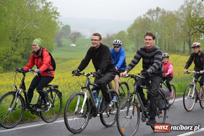 Zdjęcie w galerii na portalu naszraciborz.pl: Rajd Rowerowy Partnerskich Gmin połączony z otwarciem sezonu rowerowego gminy Krzyżanowice wiadomości z regionu
