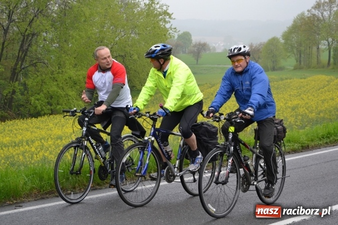Zdjęcie w galerii na portalu naszraciborz.pl: Rajd Rowerowy Partnerskich Gmin połączony z otwarciem sezonu rowerowego gminy Krzyżanowice wiadomości z regionu
