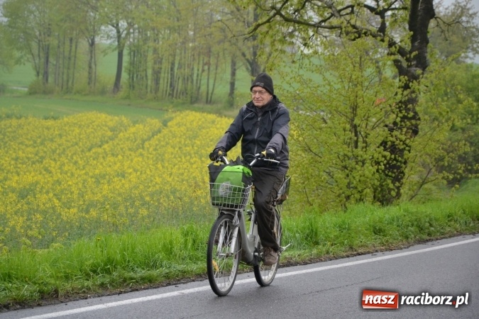 Zdjęcie w galerii na portalu naszraciborz.pl: Rajd Rowerowy Partnerskich Gmin połączony z otwarciem sezonu rowerowego gminy Krzyżanowice wiadomości z regionu
