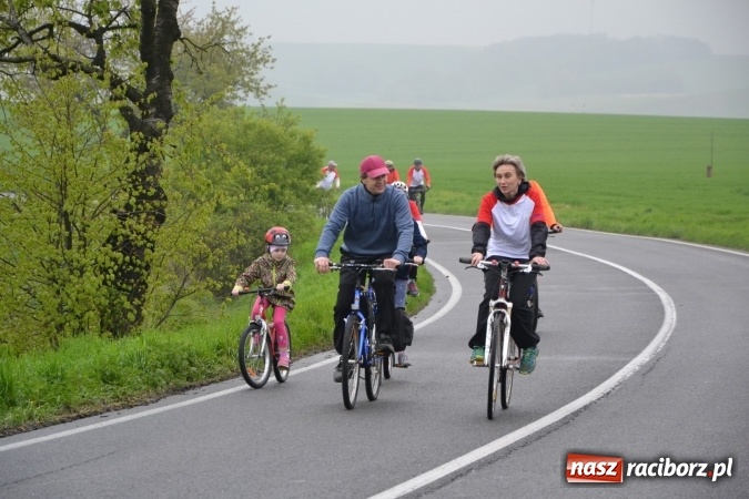 Zdjęcie w galerii na portalu naszraciborz.pl: Rajd Rowerowy Partnerskich Gmin połączony z otwarciem sezonu rowerowego gminy Krzyżanowice wiadomości z regionu
