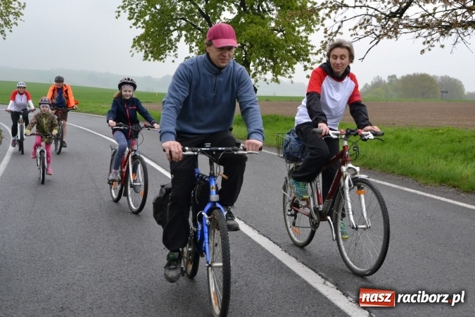 Zdjęcie w galerii na portalu naszraciborz.pl: Rajd Rowerowy Partnerskich Gmin połączony z otwarciem sezonu rowerowego gminy Krzyżanowice wiadomości z regionu
