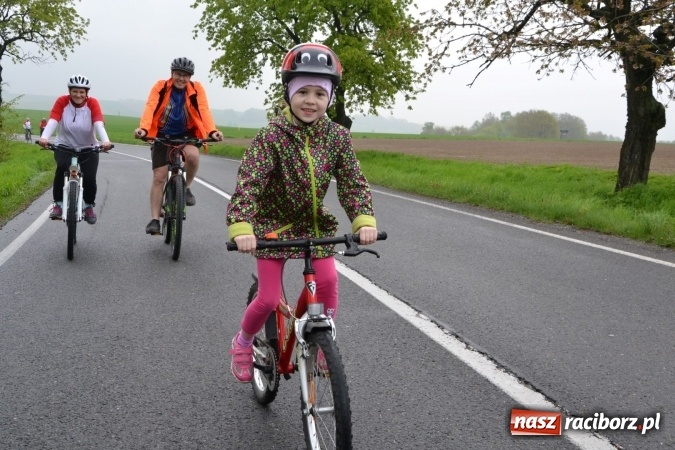 Zdjęcie w galerii na portalu naszraciborz.pl: Rajd Rowerowy Partnerskich Gmin połączony z otwarciem sezonu rowerowego gminy Krzyżanowice wiadomości z regionu