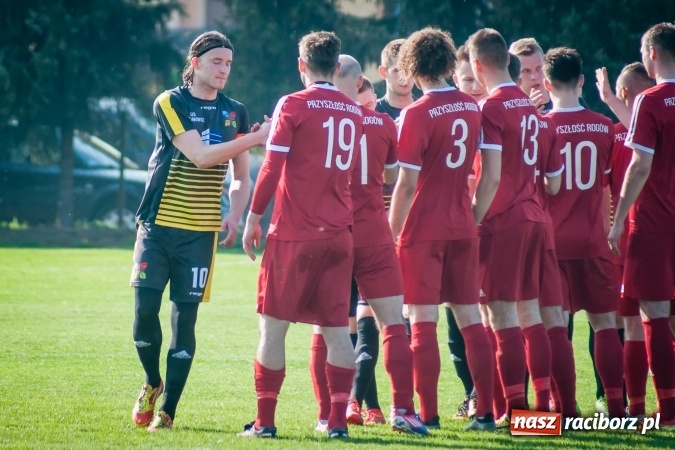 Zdjęcie w galerii na portalu naszraciborz.pl: Nieudane dośrodkowanie zmieniło się w gola. Przyszłość lepsza od Krzyżanowic wiadomości z regionu