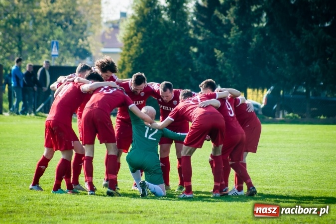 Zdjęcie w galerii na portalu naszraciborz.pl: Nieudane dośrodkowanie zmieniło się w gola. Przyszłość lepsza od Krzyżanowic wiadomości z regionu
