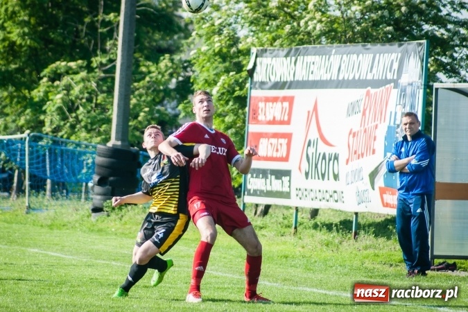 Zdjęcie w galerii na portalu naszraciborz.pl: Nieudane dośrodkowanie zmieniło się w gola. Przyszłość lepsza od Krzyżanowic wiadomości z regionu
