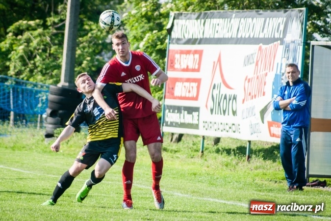Zdjęcie w galerii na portalu naszraciborz.pl: Nieudane dośrodkowanie zmieniło się w gola. Przyszłość lepsza od Krzyżanowic wiadomości z regionu