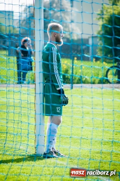Zdjęcie w galerii na portalu naszraciborz.pl: Nieudane dośrodkowanie zmieniło się w gola. Przyszłość lepsza od Krzyżanowic wiadomości z regionu
