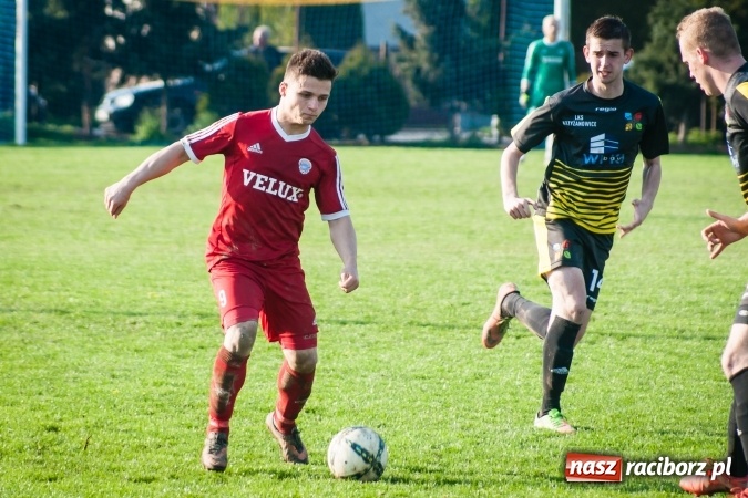 Zdjęcie w galerii na portalu naszraciborz.pl: Nieudane dośrodkowanie zmieniło się w gola. Przyszłość lepsza od Krzyżanowic wiadomości z regionu