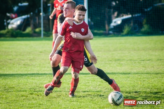 Zdjęcie w galerii na portalu naszraciborz.pl: Nieudane dośrodkowanie zmieniło się w gola. Przyszłość lepsza od Krzyżanowic wiadomości z regionu