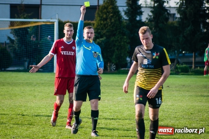 Zdjęcie w galerii na portalu naszraciborz.pl: Nieudane dośrodkowanie zmieniło się w gola. Przyszłość lepsza od Krzyżanowic wiadomości z regionu