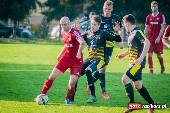 Zdjęcie w galerii na portalu naszraciborz.pl: Nieudane dośrodkowanie zmieniło się w gola. Przyszłość lepsza od Krzyżanowic wiadomości z regionu