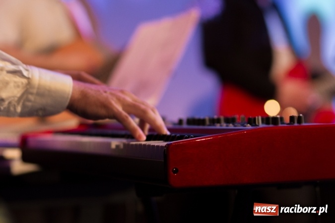 Zdjęcie w galerii na portalu naszraciborz.pl: Polsko-rosyjski koncert uwielbienia w Kościele Zielonoświątkowym w Raciborzu  wiadomości z regionu