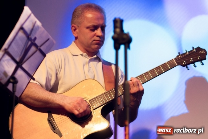 Zdjęcie w galerii na portalu naszraciborz.pl: Polsko-rosyjski koncert uwielbienia w Kościele Zielonoświątkowym w Raciborzu  wiadomości z regionu