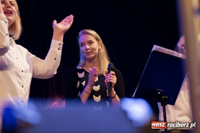 Zdjęcie w galerii na portalu naszraciborz.pl: Polsko-rosyjski koncert uwielbienia w Kościele Zielonoświątkowym w Raciborzu  wiadomości z regionu