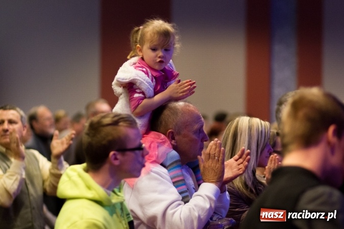Zdjęcie w galerii na portalu naszraciborz.pl: Polsko-rosyjski koncert uwielbienia w Kościele Zielonoświątkowym w Raciborzu  wiadomości z regionu