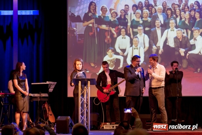 Zdjęcie w galerii na portalu naszraciborz.pl: Polsko-rosyjski koncert uwielbienia w Kościele Zielonoświątkowym w Raciborzu  wiadomości z regionu