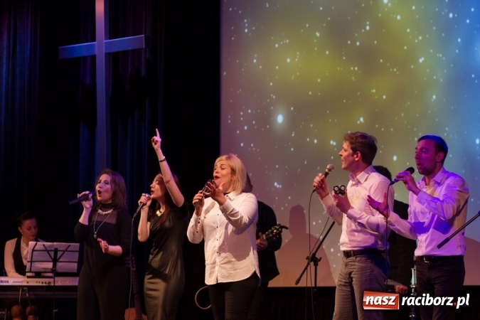 Zdjęcie w galerii na portalu naszraciborz.pl: Polsko-rosyjski koncert uwielbienia w Kościele Zielonoświątkowym w Raciborzu  wiadomości z regionu