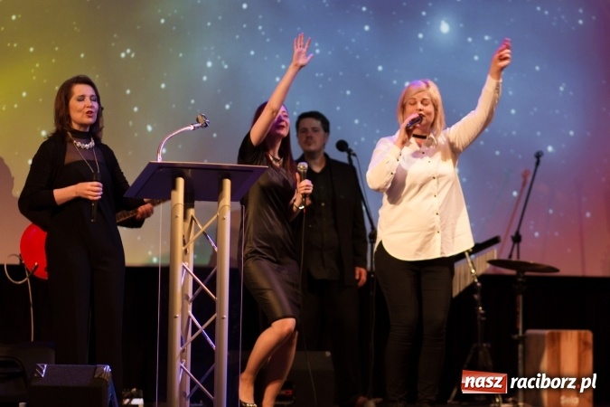 Zdjęcie w galerii na portalu naszraciborz.pl: Polsko-rosyjski koncert uwielbienia w Kościele Zielonoświątkowym w Raciborzu  wiadomości z regionu