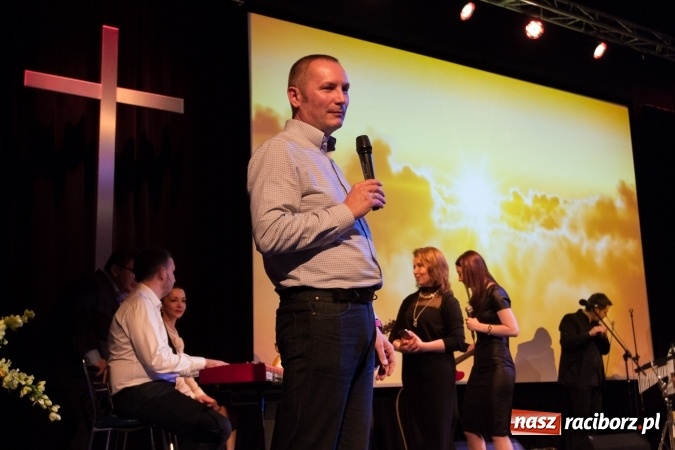 Zdjęcie w galerii na portalu naszraciborz.pl: Polsko-rosyjski koncert uwielbienia w Kościele Zielonoświątkowym w Raciborzu  wiadomości z regionu