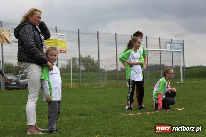 Zdjęcie w galerii na portalu naszraciborz.pl: Schlagballiści z Cyprzanowa i Wojnowic szlifują formę na Międzynarodowy Turniej Schlagballa wiadomości z regionu