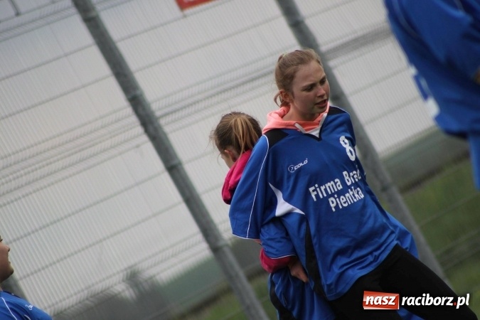 Zdjęcie w galerii na portalu naszraciborz.pl: Schlagballiści z Cyprzanowa i Wojnowic szlifują formę na Międzynarodowy Turniej Schlagballa wiadomości z regionu