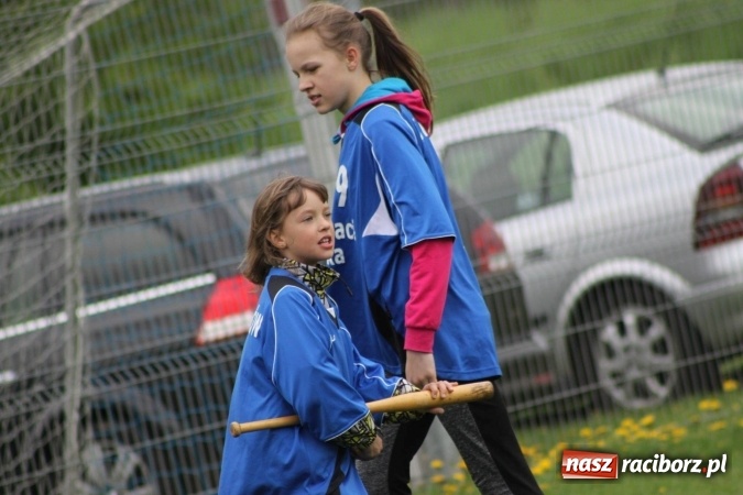 Zdjęcie w galerii na portalu naszraciborz.pl: Schlagballiści z Cyprzanowa i Wojnowic szlifują formę na Międzynarodowy Turniej Schlagballa wiadomości z regionu