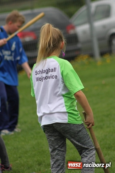 Zdjęcie w galerii na portalu naszraciborz.pl: Schlagballiści z Cyprzanowa i Wojnowic szlifują formę na Międzynarodowy Turniej Schlagballa wiadomości z regionu