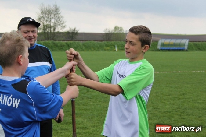 Zdjęcie w galerii na portalu naszraciborz.pl: Schlagballiści z Cyprzanowa i Wojnowic szlifują formę na Międzynarodowy Turniej Schlagballa wiadomości z regionu