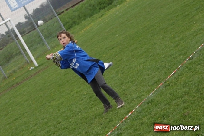 Zdjęcie w galerii na portalu naszraciborz.pl: Schlagballiści z Cyprzanowa i Wojnowic szlifują formę na Międzynarodowy Turniej Schlagballa wiadomości z regionu