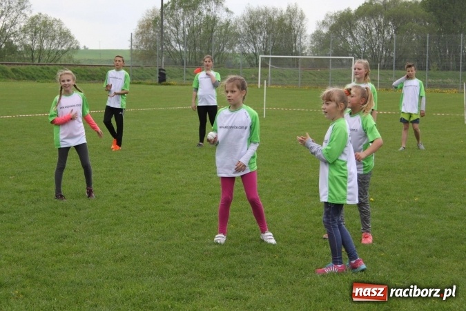 Zdjęcie w galerii na portalu naszraciborz.pl: Schlagballiści z Cyprzanowa i Wojnowic szlifują formę na Międzynarodowy Turniej Schlagballa wiadomości z regionu