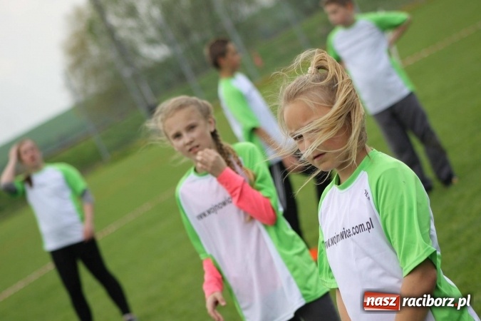 Zdjęcie w galerii na portalu naszraciborz.pl: Schlagballiści z Cyprzanowa i Wojnowic szlifują formę na Międzynarodowy Turniej Schlagballa wiadomości z regionu