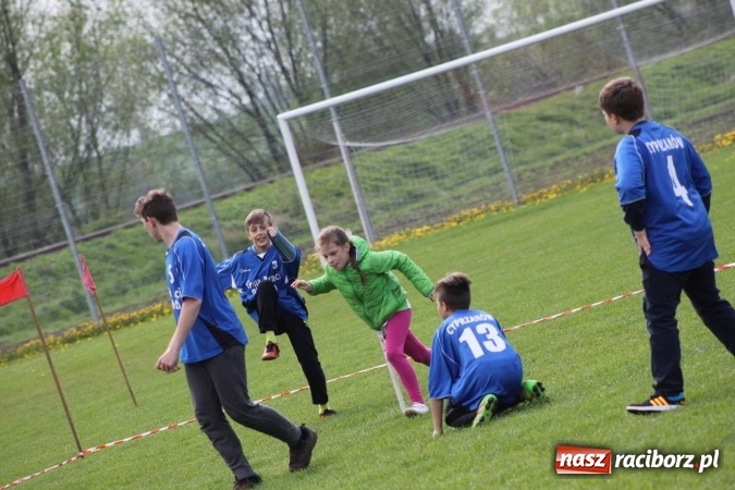 Zdjęcie w galerii na portalu naszraciborz.pl: Schlagballiści z Cyprzanowa i Wojnowic szlifują formę na Międzynarodowy Turniej Schlagballa wiadomości z regionu