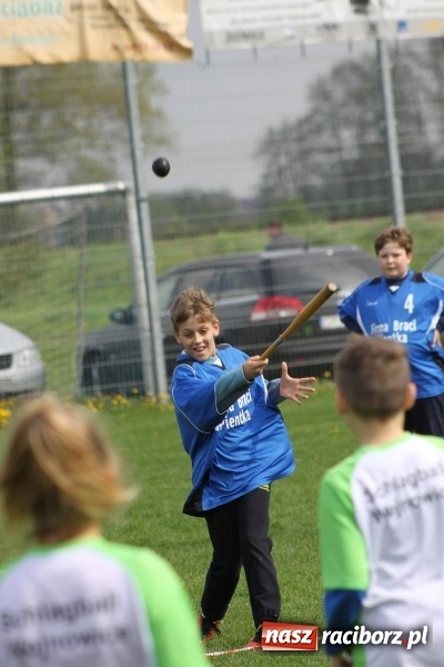 Zdjęcie w galerii na portalu naszraciborz.pl: Schlagballiści z Cyprzanowa i Wojnowic szlifują formę na Międzynarodowy Turniej Schlagballa wiadomości z regionu