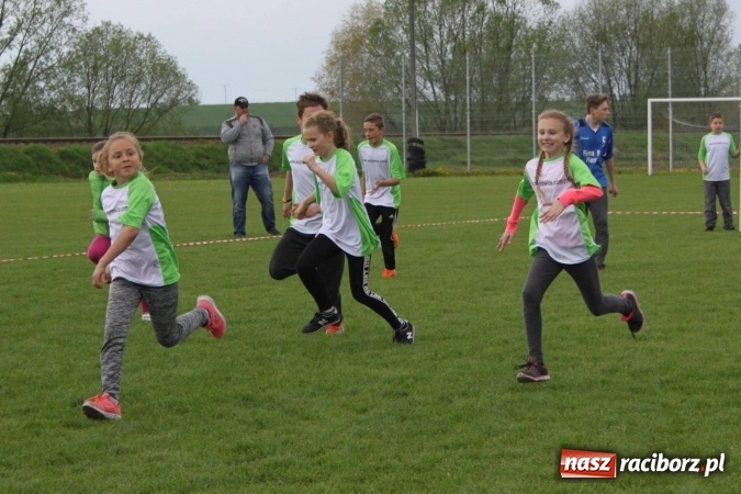 Zdjęcie w galerii na portalu naszraciborz.pl: Schlagballiści z Cyprzanowa i Wojnowic szlifują formę na Międzynarodowy Turniej Schlagballa wiadomości z regionu