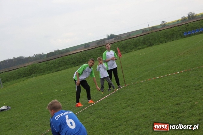 Zdjęcie w galerii na portalu naszraciborz.pl: Schlagballiści z Cyprzanowa i Wojnowic szlifują formę na Międzynarodowy Turniej Schlagballa wiadomości z regionu