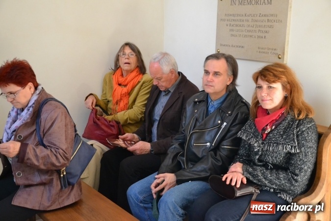 Zdjęcie w galerii na portalu naszraciborz.pl: Chór VIVO zaśpiewał w kaplicy zamkowej wiadomości z regionu