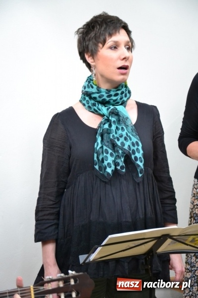 Zdjęcie w galerii na portalu naszraciborz.pl: Chór VIVO zaśpiewał w kaplicy zamkowej wiadomości z regionu