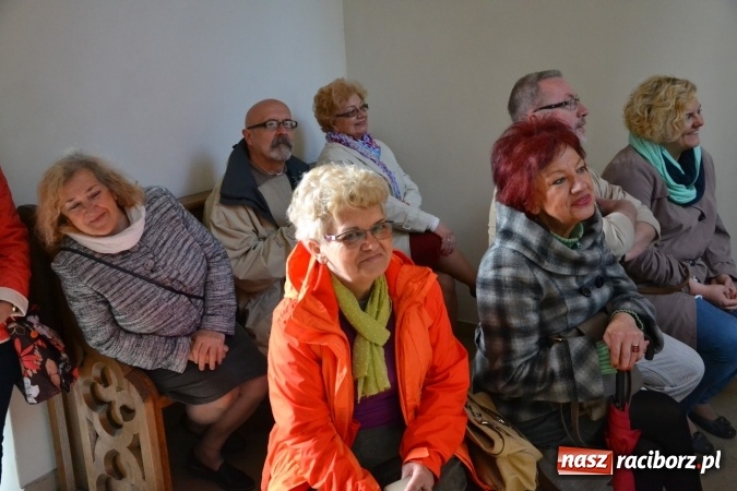 Zdjęcie w galerii na portalu naszraciborz.pl: Chór VIVO zaśpiewał w kaplicy zamkowej wiadomości z regionu