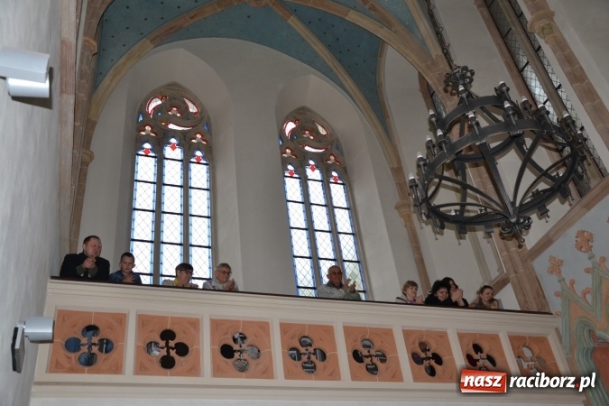 Zdjęcie w galerii na portalu naszraciborz.pl: Chór VIVO zaśpiewał w kaplicy zamkowej wiadomości z regionu