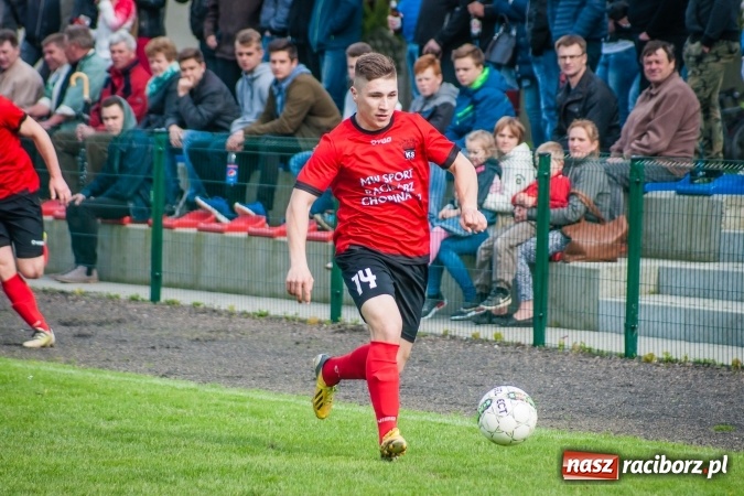 Zdjęcie w galerii na portalu naszraciborz.pl: Derby powiatu: Rzuty wolne tajną bronią Tworkowa wiadomości z regionu